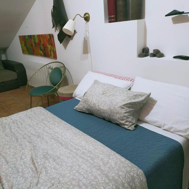 Una Parada A L'Anoia En Apartamento Compartido Lägenhet Capellades Exteriör bild